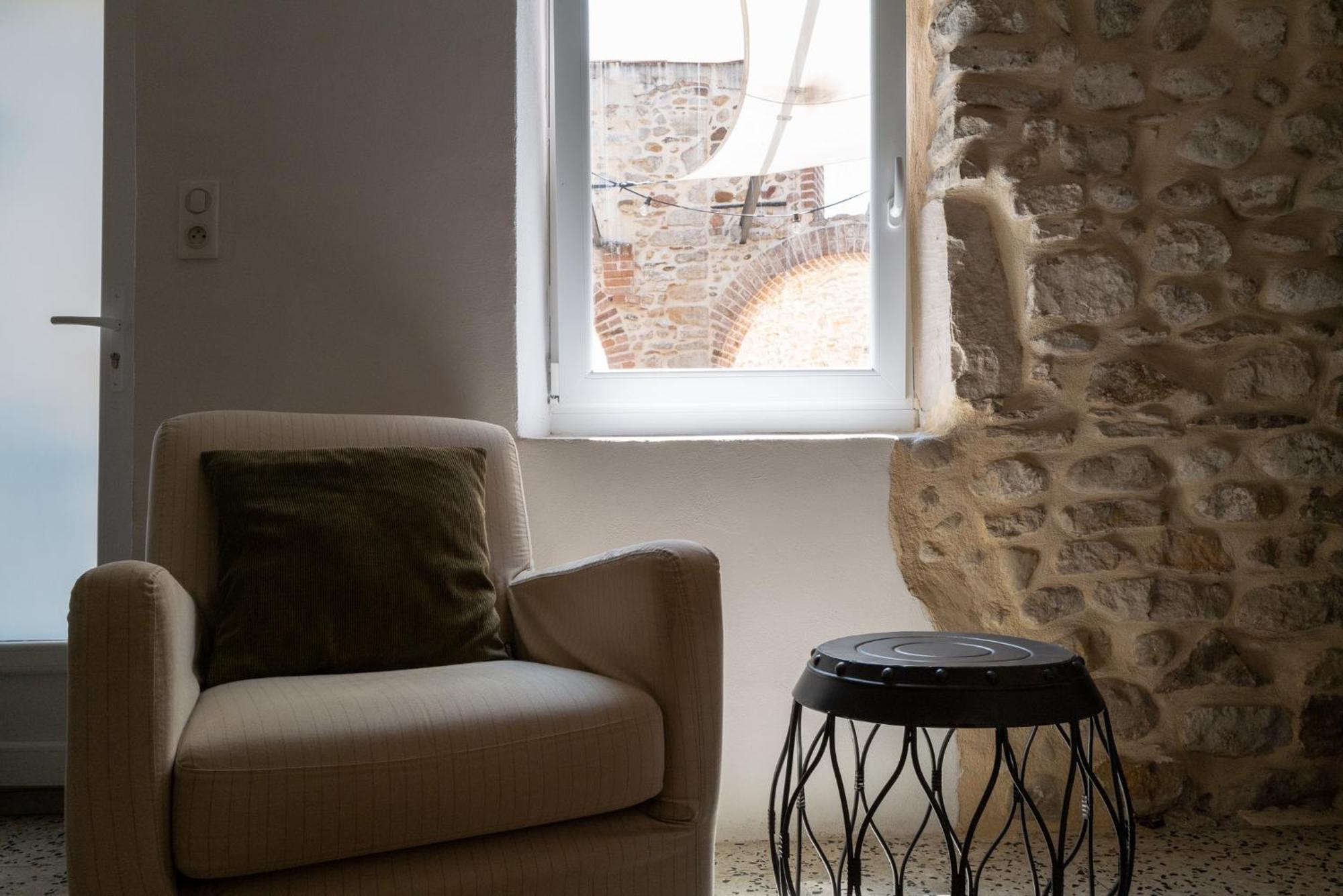 Noulou, In Saint-denis Apartment Saint-Denis (Gard)