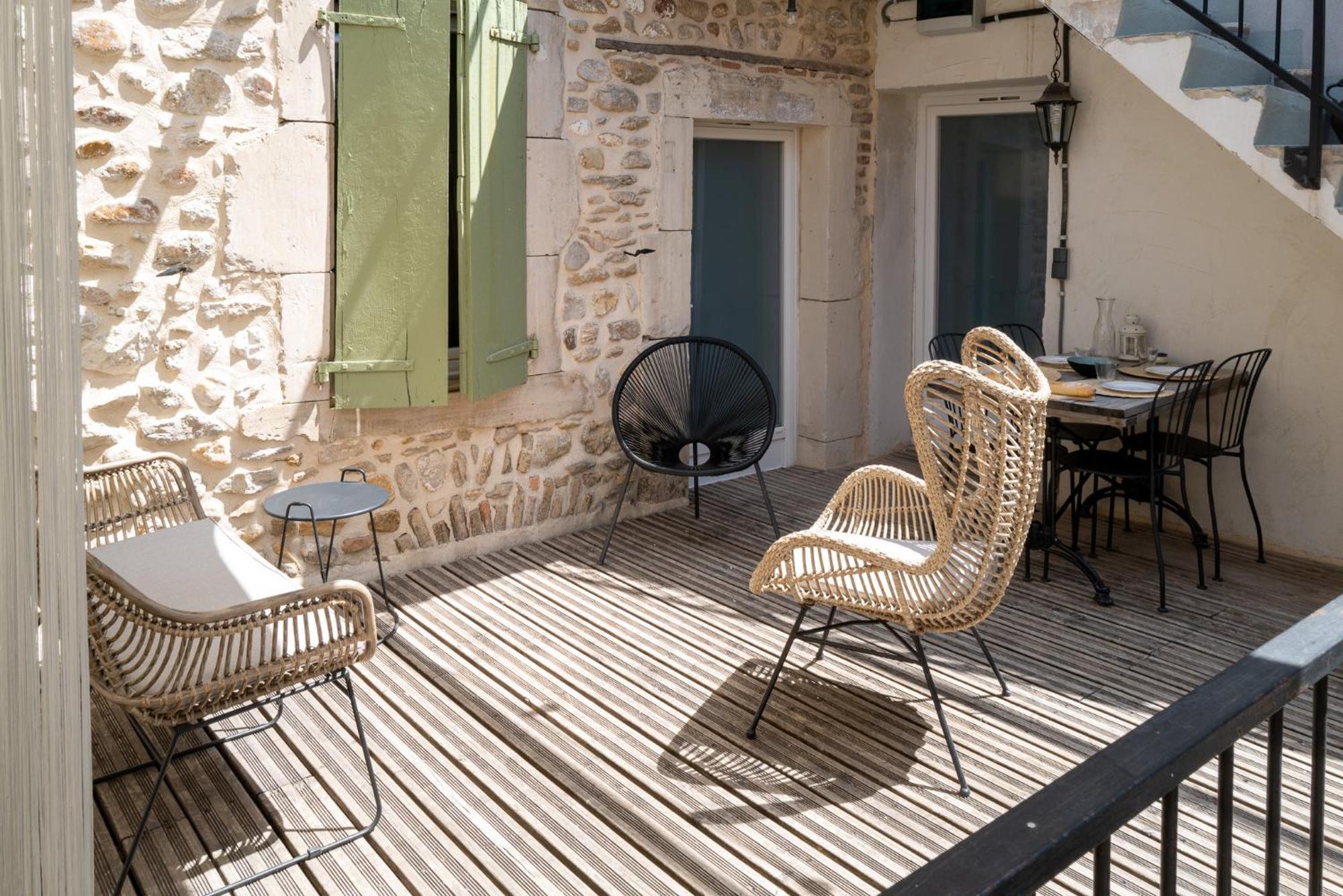 Noulou, In Saint-denis *